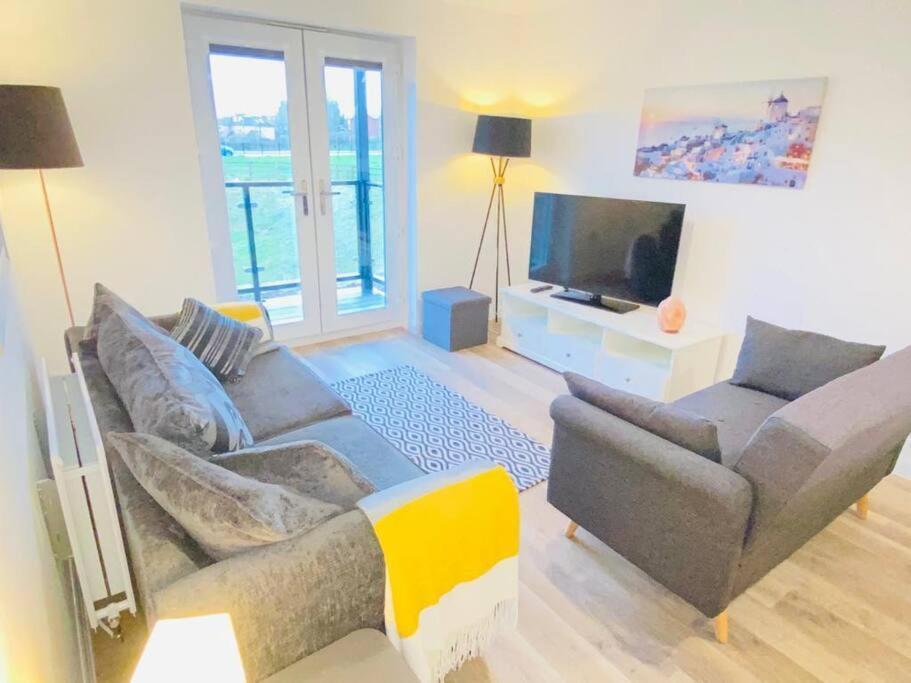 Beautiful, Brand New Apartment! Cheltenham Luaran gambar